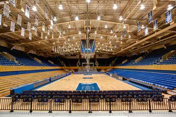 扎蘭屯運動木地板施工